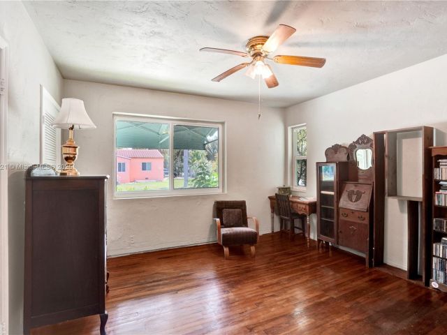 Home for sale at 326 S 14th Ave - photo 6038681