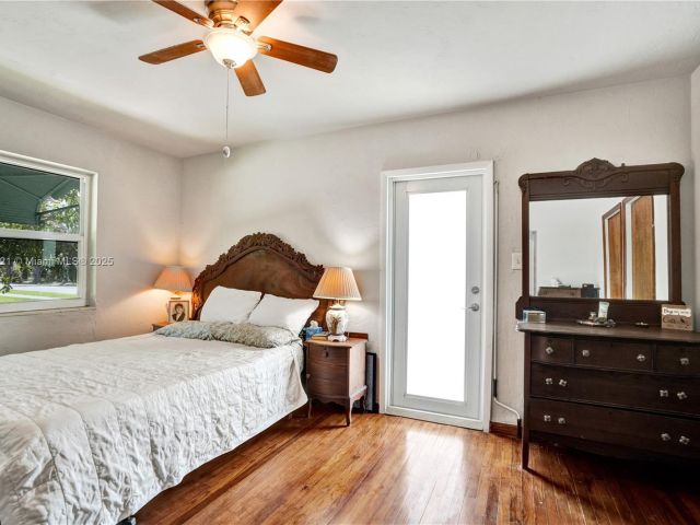 Home for sale at 326 S 14th Ave - photo 6038683