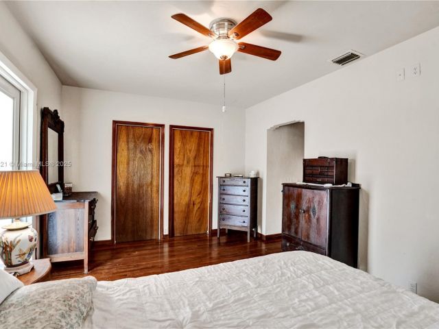 Home for sale at 326 S 14th Ave - photo 6038684