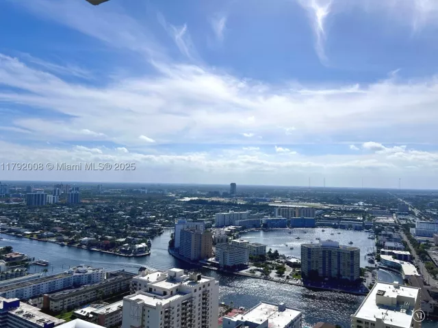 2-bedroom condo for rent in Hallandale Beach - 1830 S Ocean Dr 4106 - MondialRealty