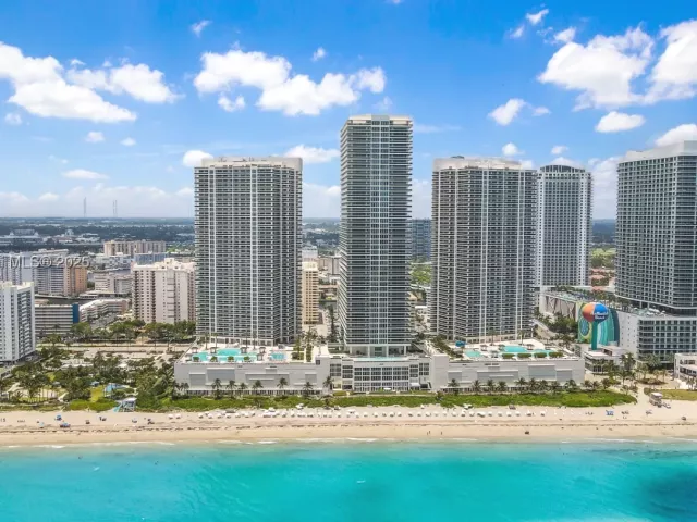 2-bedroom condo for rent in Hallandale Beach - 1830 S Ocean Dr 4106 - MondialRealty