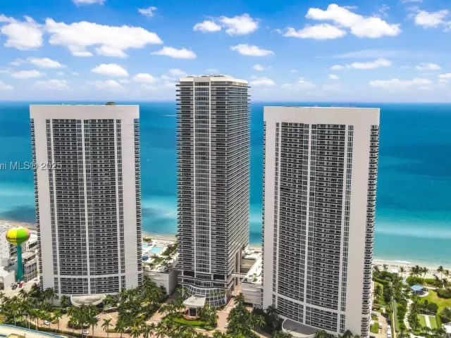 2-bedroom condo for rent in Hallandale Beach - 1830 S Ocean Dr 4106 - MondialRealty