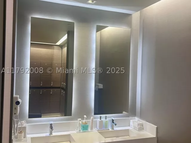 2-bedroom condo for rent in Hallandale Beach - 1830 S Ocean Dr 4106 - MondialRealty