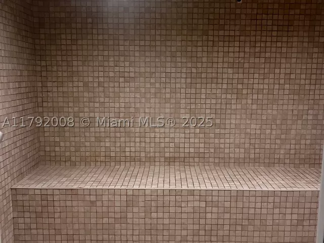 2-bedroom condo for rent in Hallandale Beach - 1830 S Ocean Dr 4106 - MondialRealty