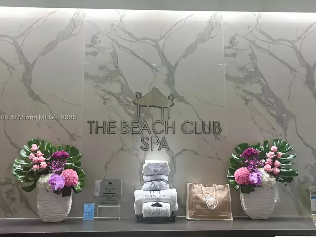 2-bedroom condo for rent in Hallandale Beach - 1830 S Ocean Dr 4106 - MondialRealty