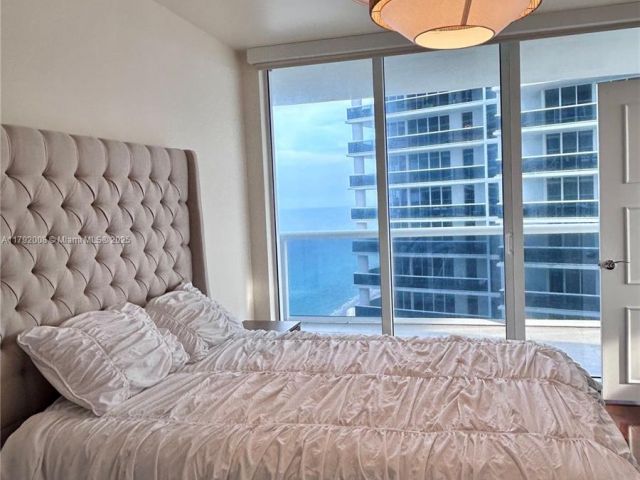 Apartment for rent  Unit #4106 - photo 5994222