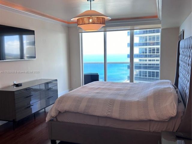 Apartment for rent  Unit #4106 - photo 5994235