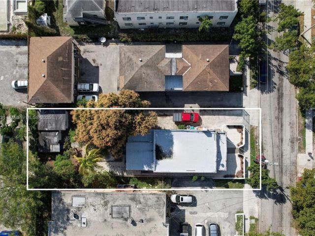 Home for sale at 1436 SW 3rd St - photo 6000976