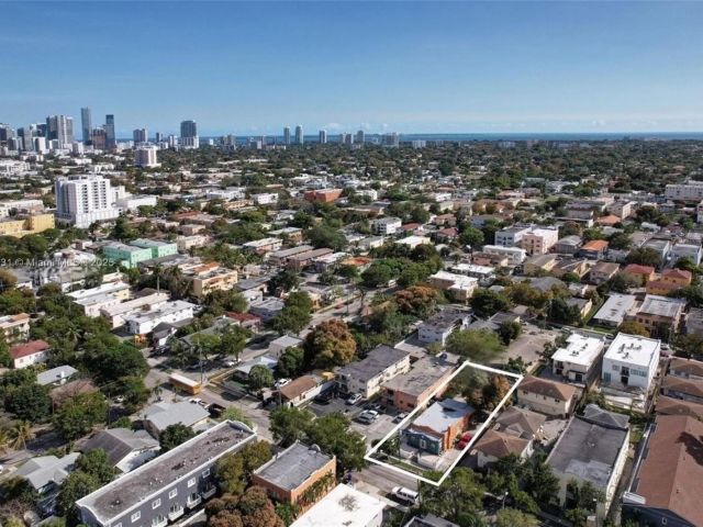 Home for sale at 1436 SW 3rd St - photo 6000977