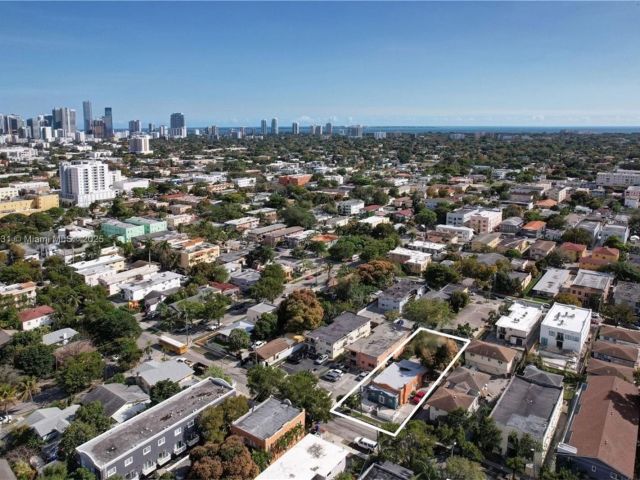 Home for sale at 1436 SW 3rd St - photo 6000978