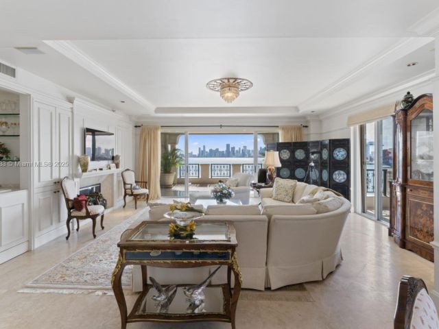 Apartment for sale  Unit #5266 - photo 6000103