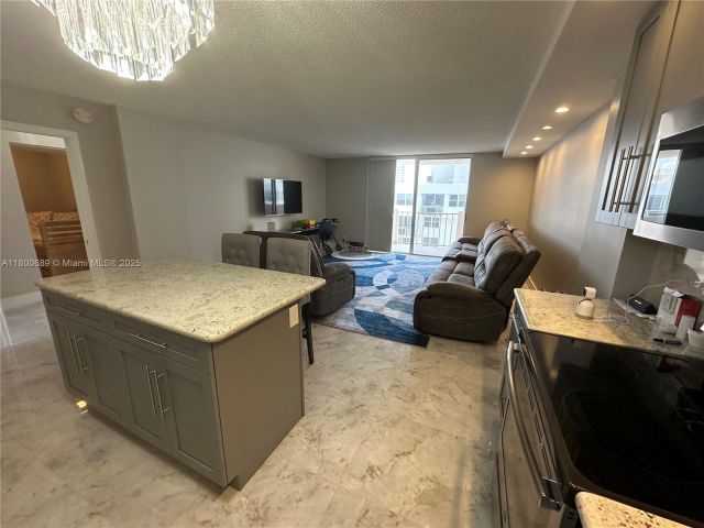 Apartment for sale  Unit #17C - photo 6027480