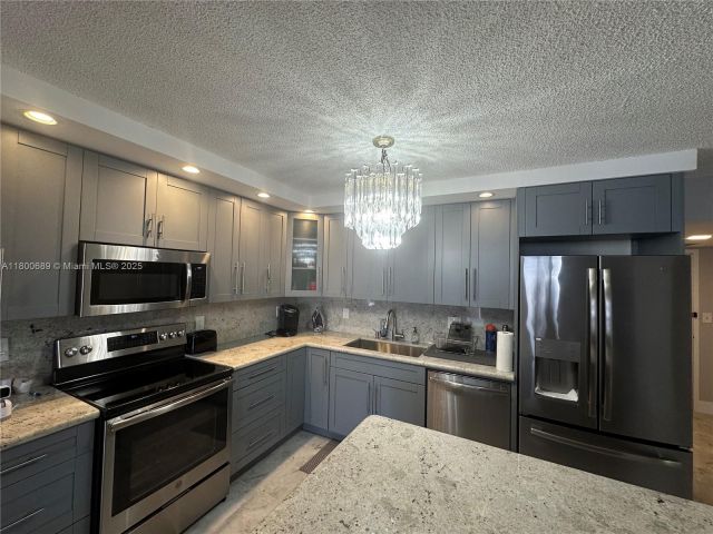 1-bedroom condo for sale in Hallandale Beach - 1865 S Ocean Dr 17C - MondialRealty