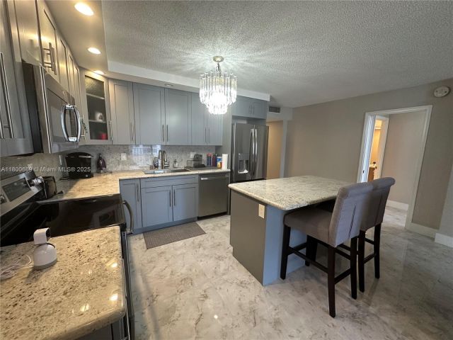 1-bedroom condo for sale in Hallandale Beach - 1865 S Ocean Dr 17C - MondialRealty