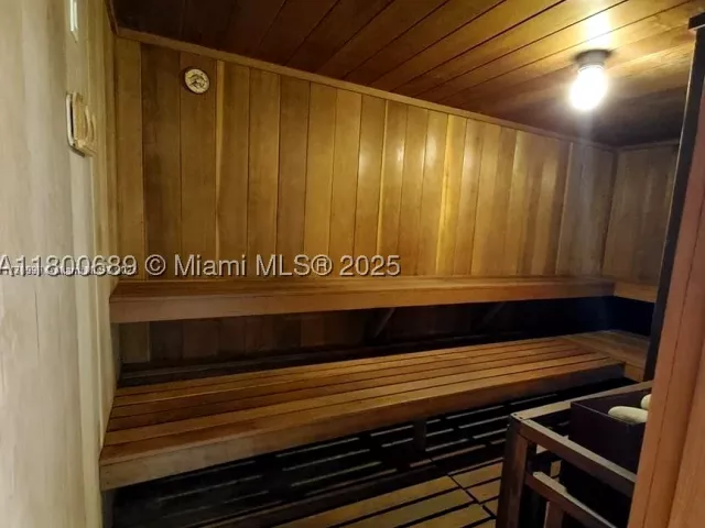 1-bedroom condo for sale in Hallandale Beach - 1865 S Ocean Dr 17C - MondialRealty