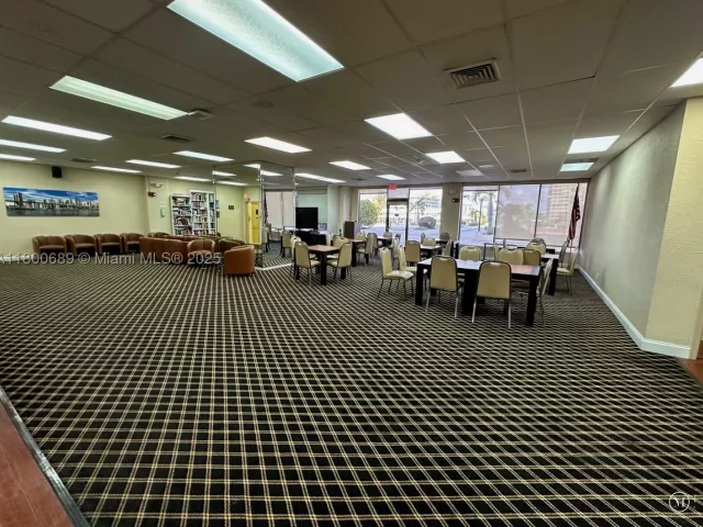 1-bedroom condo for sale in Hallandale Beach - 1865 S Ocean Dr 17C - MondialRealty