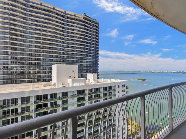 condo for sale in Miami - 1750 N Bayshore Dr 4007 - MondialRealty