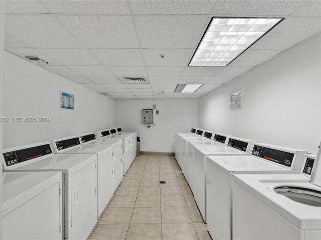 condo for sale in Miami - 1750 N Bayshore Dr 4007 - MondialRealty