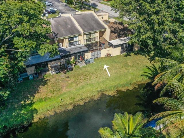 Home for rent at 9210 NW 14th St 9210 - photo 6016322