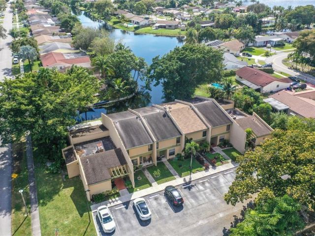 Home for rent at 9210 NW 14th St 9210 - photo 6016324