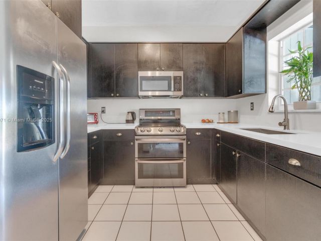 Home for sale at 1371 NW 198th St - photo 6002161