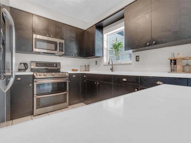 Home for sale at 1371 NW 198th St - photo 6002162