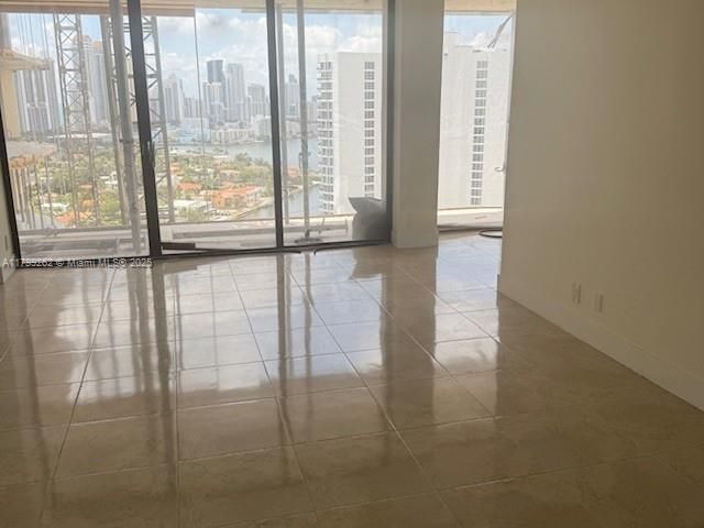 Apartment for rent  Unit #24F - photo 6023951