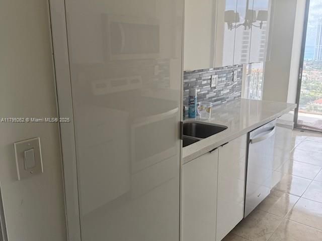 Apartment for rent  Unit #24F - photo 6023957