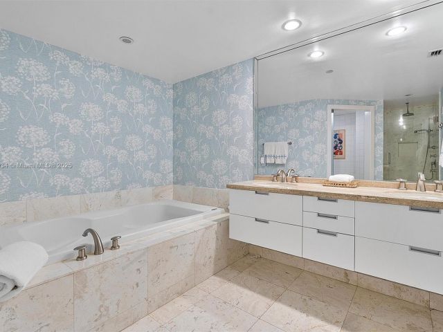 Apartment for sale  Unit #505 - photo 6020325