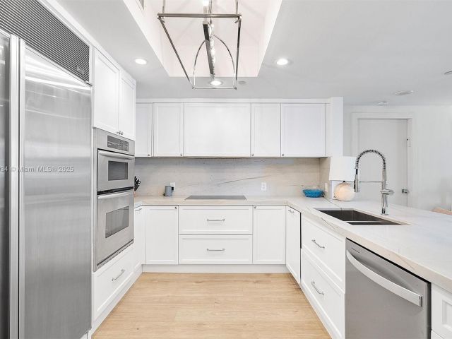 Apartment for sale  Unit #505 - photo 6020329