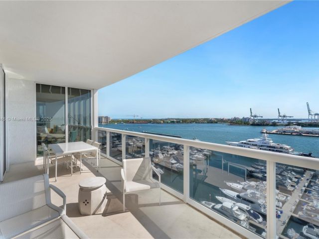 Apartment for sale  Unit #1101 - photo 6006645