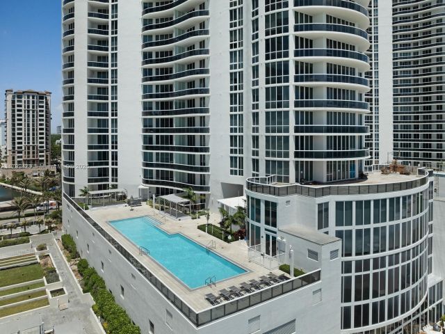 Apartment for sale  Unit #1207 - photo 6022934