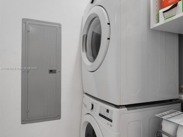 Apartment for sale  Unit #1207 - photo 6022935