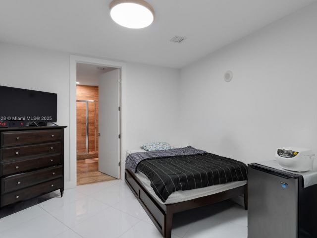 Apartment for sale  Unit #1207 - photo 6022936