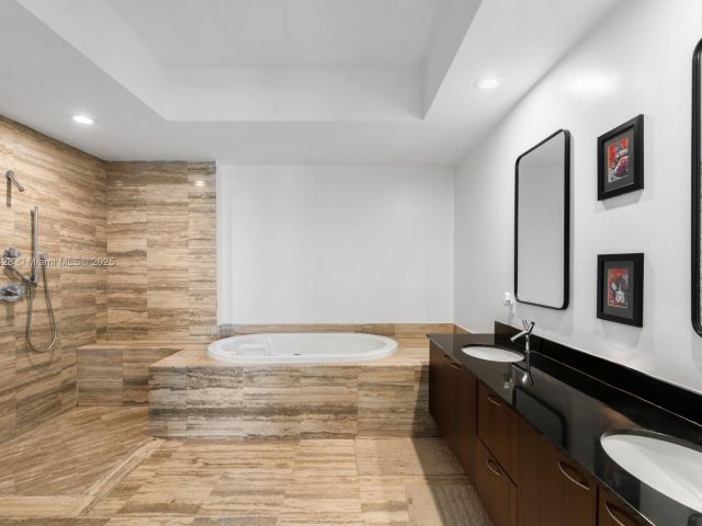 Apartment for sale  Unit #1207 - photo 6022939