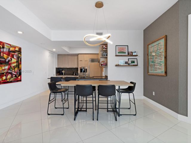 Apartment for sale  Unit #1207 - photo 6022948