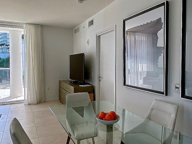 Apartment for rent  Unit #415 - photo 6008407