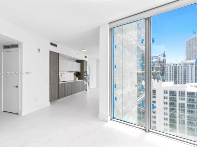 Apartment for sale  Unit #1409 - photo 6007894