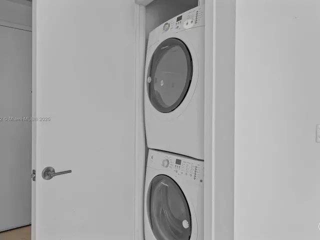 Apartment for sale  Unit #1409 - photo 6007899