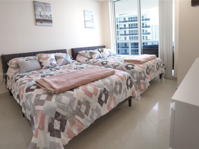 Apartment for rent  Unit #4111 - photo 6008560