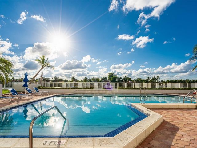 Apartment for sale  Unit #4A - photo 6006019