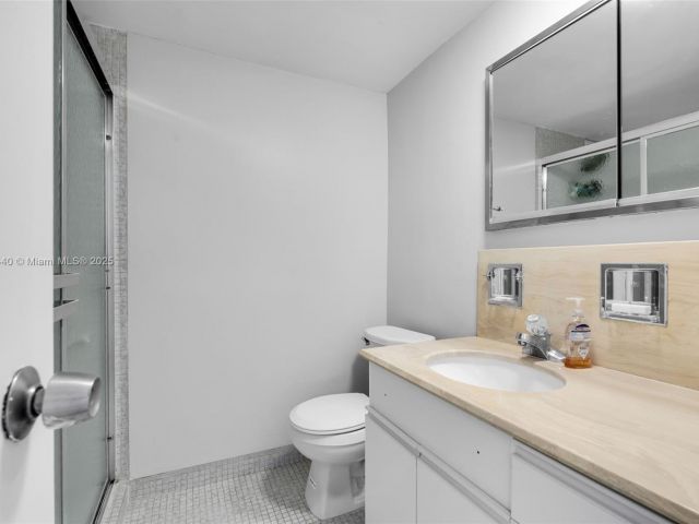 Apartment for sale  Unit #4A - photo 6006024