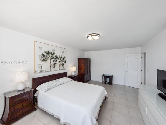 Apartment for sale  Unit #403S - photo 6004987