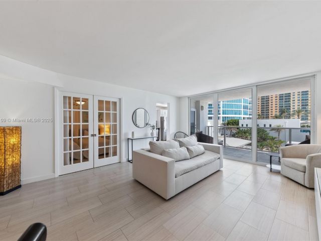 Apartment for sale  Unit #403S - photo 6004989