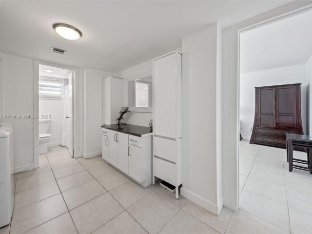 Apartment for sale  Unit #403S - photo 6005000