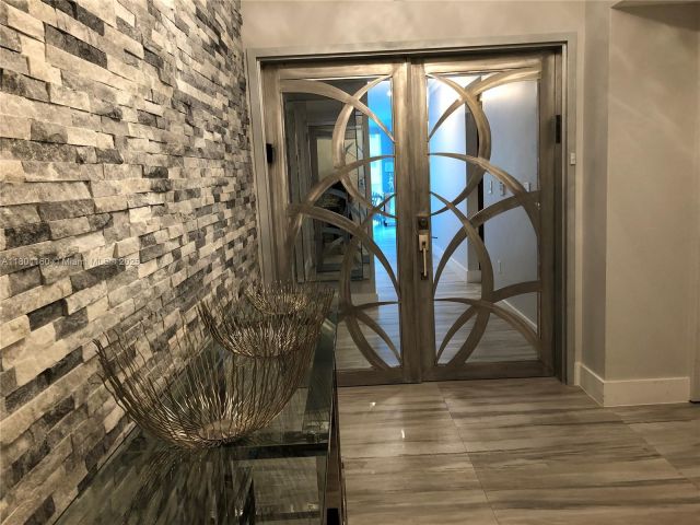 Apartment for sale  Unit #801 - photo 6007315