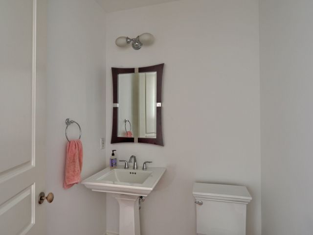 Home for rent at 343 Flamingo Drive - photo 6007628