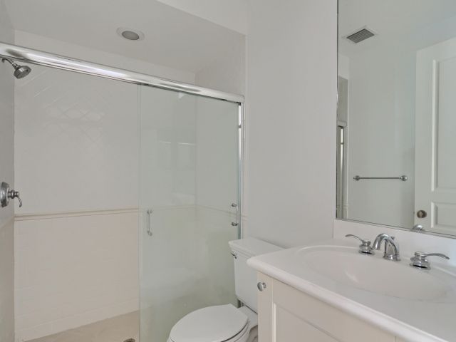 Home for rent at 343 Flamingo Drive - photo 6007637