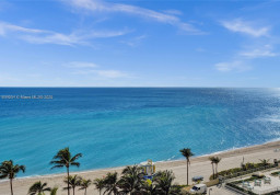 Apartment #1007 at Quadomain