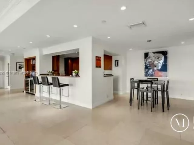 Apartment for rent  Unit #525 - photo 6007972